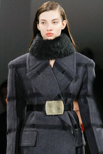 Look 24
